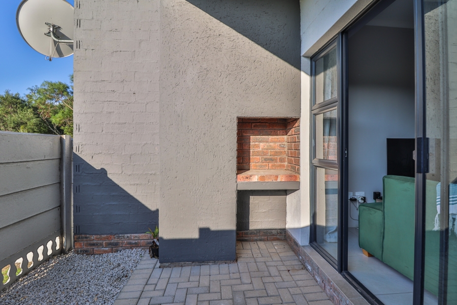 1 Bedroom Property for Sale in Overbaakens Eastern Cape